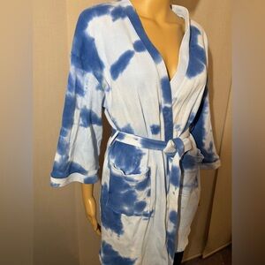 Wild Sage tie-dye cotton waffle robe in blue. Sz. L/XL